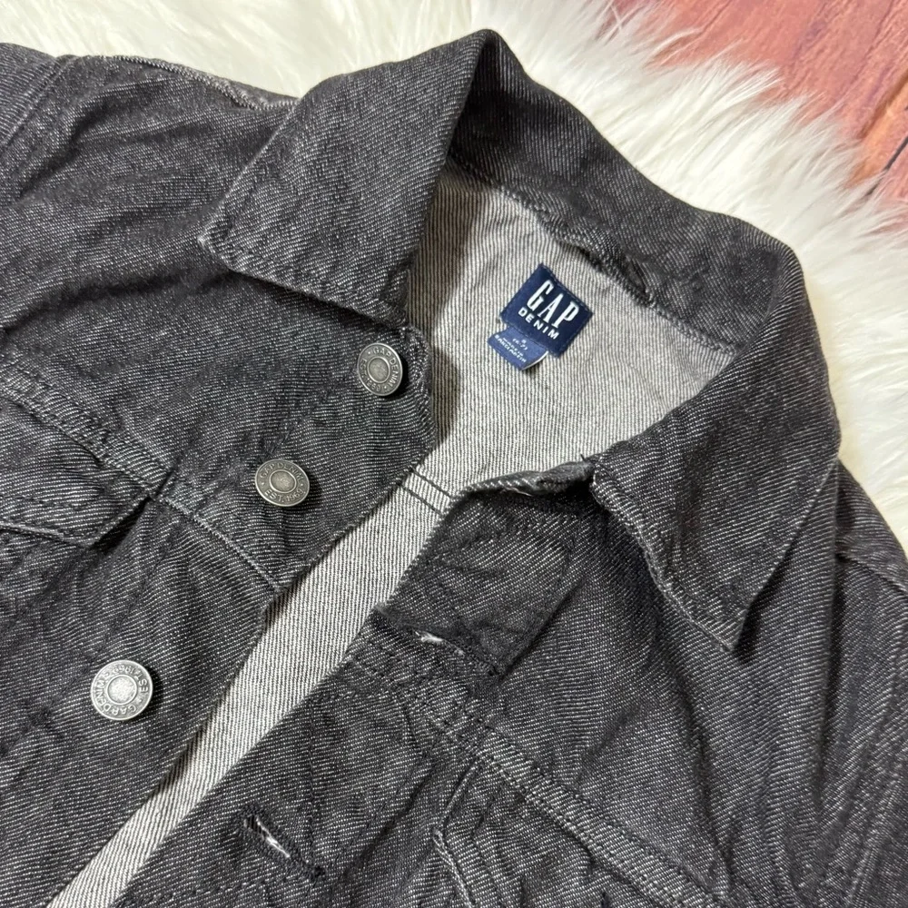 GAP youth boy